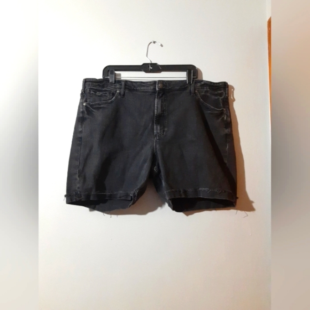 Silver Jeans Co.Sure Thing Shorts Black Dark Denim Size 18/20 Cut Off Beach
